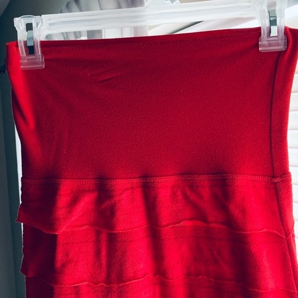 Stretchy Layered Orange Skirt - Picture 4 of 4